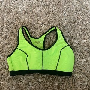 Dansko sports bra